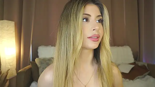 Watch GeorginaHarn live on EroticFlix - High definition streams