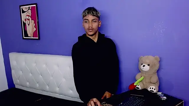 Angel_foxc13 webcam