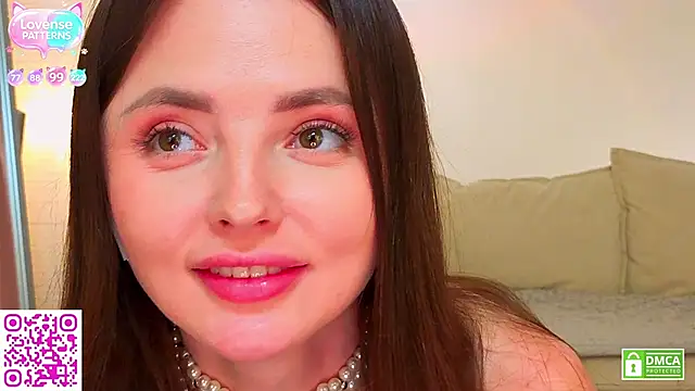 OliviaKis_ webcam
