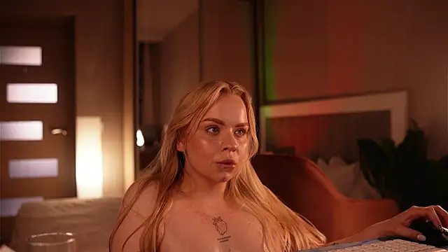 LisaLove3 webcam