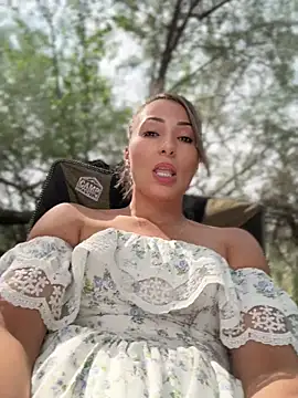 Wonder_Kari webcam