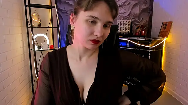 Watch TessaMill live on EroticFlix - High definition streams