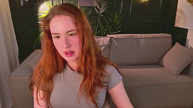 ChloeAster webcam