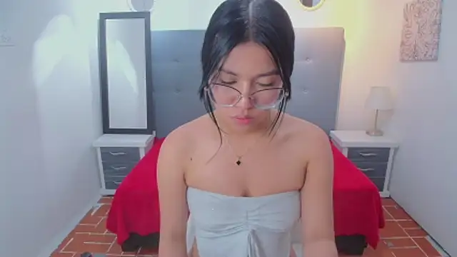 Watch chaneelstark live on EroticFlix - High definition streams