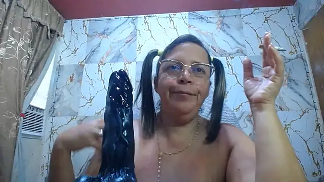 alina_maturehot