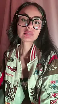 _Lucycherry webcam