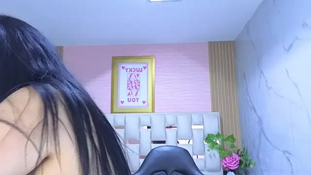 Watch sarita_09_s live on EroticFlix - High definition streams