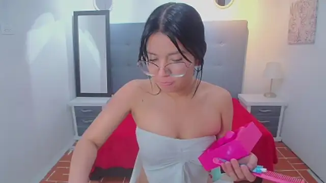 Watch chaneelstark live on EroticFlix - High definition streams