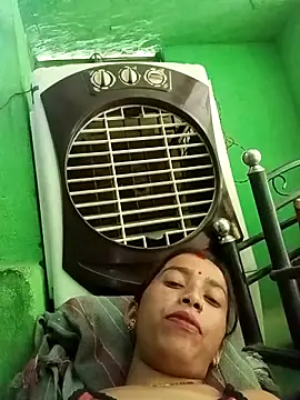 Cut_shivi56 webcam