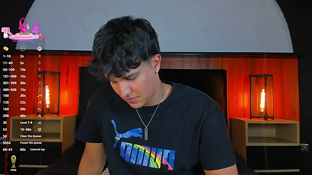 Leo_Savage_ webcam