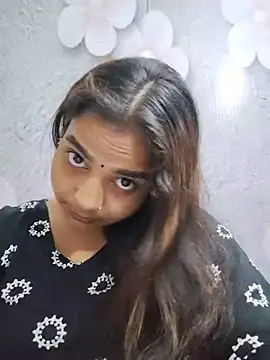 Himani_0122 webcam