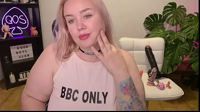 Watch MargotGrey live on EroticFlix - High definition streams