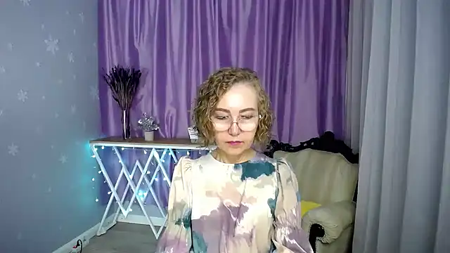 queen_a_n_i webcam
