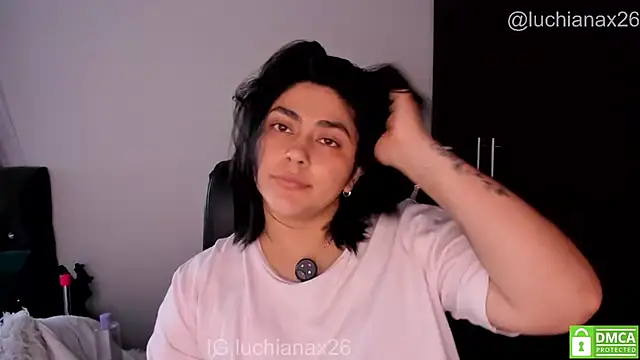lucy26_ webcam