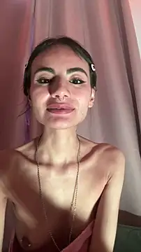 _Lucycherry webcam