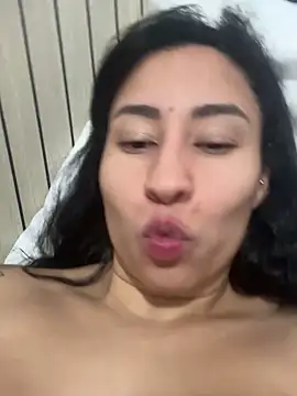 Watch FlordeLotuxxx live on EroticFlix - High definition streams