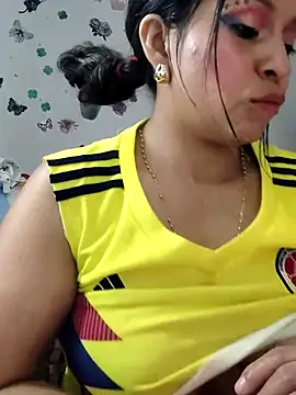 Watch AntonelaMorriz live on EroticFlix - High definition streams