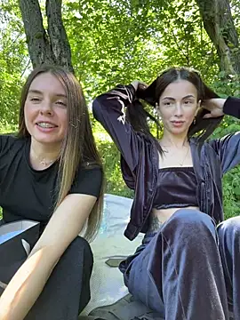 live sex cam  Monic 