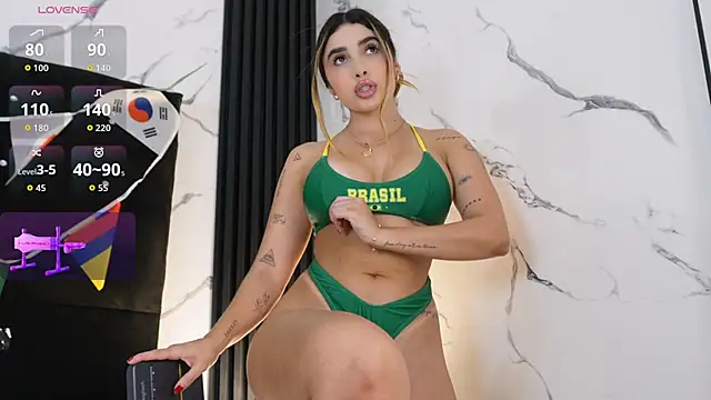Annyy_Rosse webcam