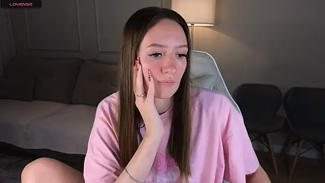 cutienaughtygirl webcam