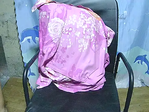 WetHornyPusy4u webcam