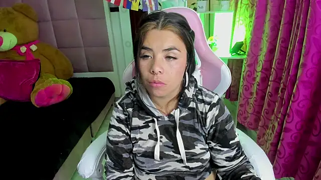 liany_taylor webcam