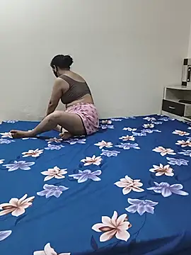 HeartlessGirl webcam