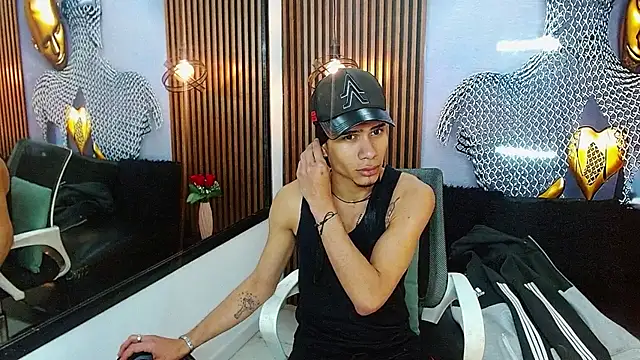 Skinny_cute_Alyer webcam