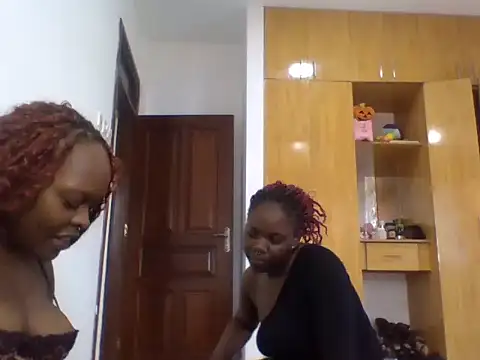 sexybaddies20 webcam