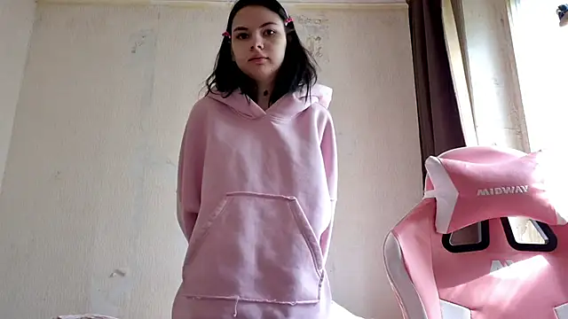 MilaTease webcam