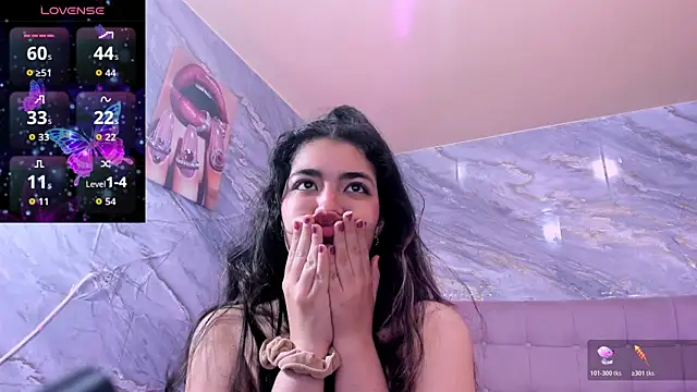 mady_johnsonn webcam