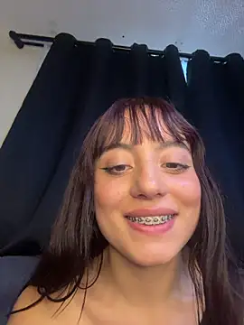 mia_fiire's live room
