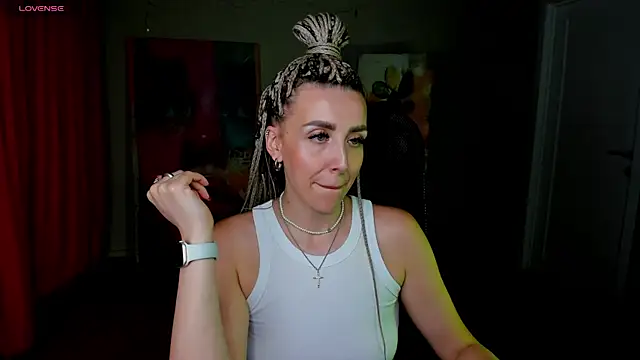 MonicaRiley webcam