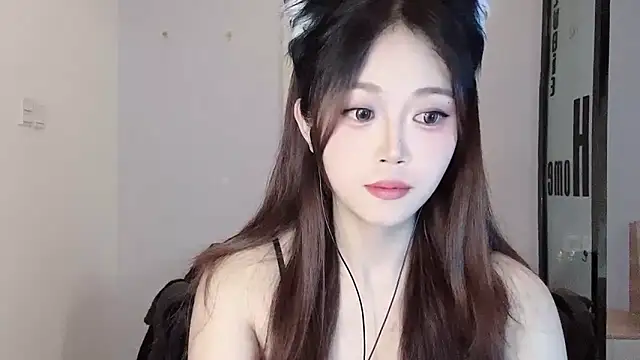 KiKi-011 webcam