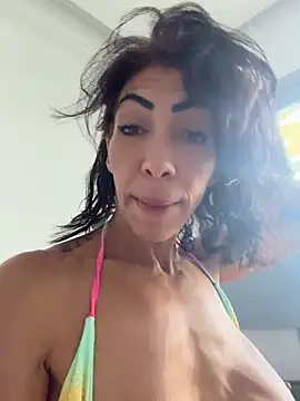 Yasmiinee live Stripchat room