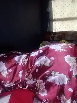 ChubbyMidgetxxx19 webcam