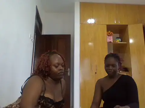 sexybaddies20 webcam