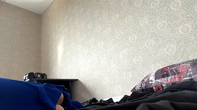 Cary_blonde webcam