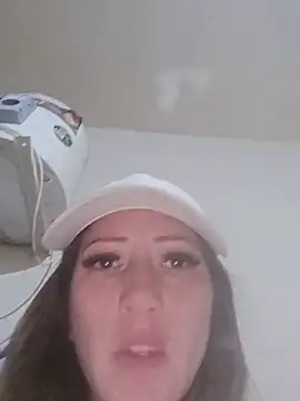 Luucy-Fer webcam