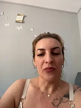 Hot-Milf4U webcam