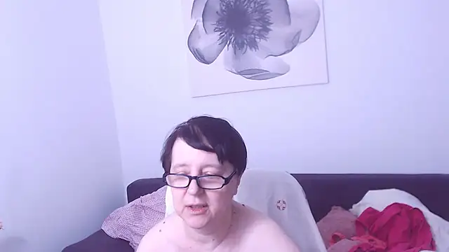 ChristaRose live cam on StripChat