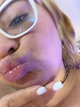 AshleyVXo webcam