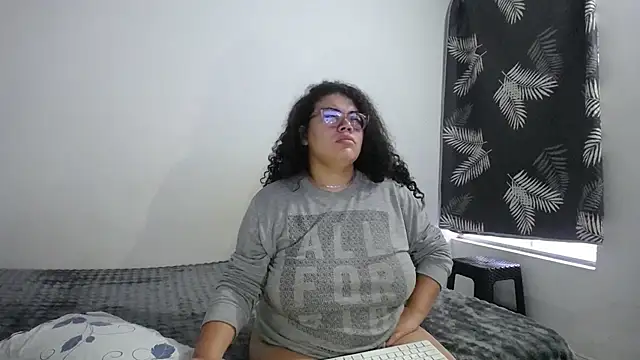 Watch mabigomez00 live on EroticFlix - High definition streams