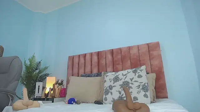nana_levy webcam