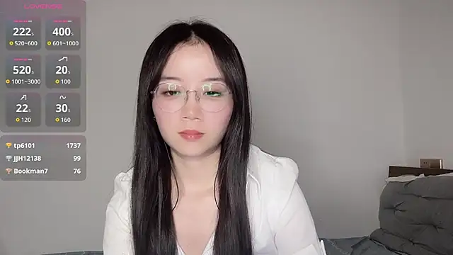 77-Vicky webcam
