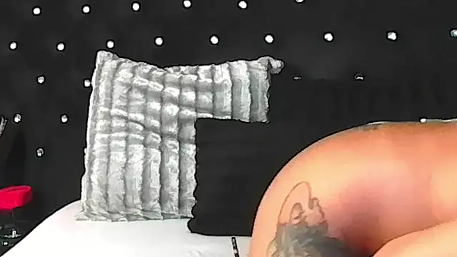 InannaStar webcam