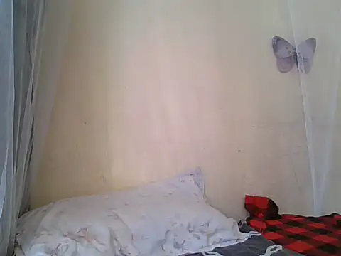 fatpusy002 live cam on StripChat