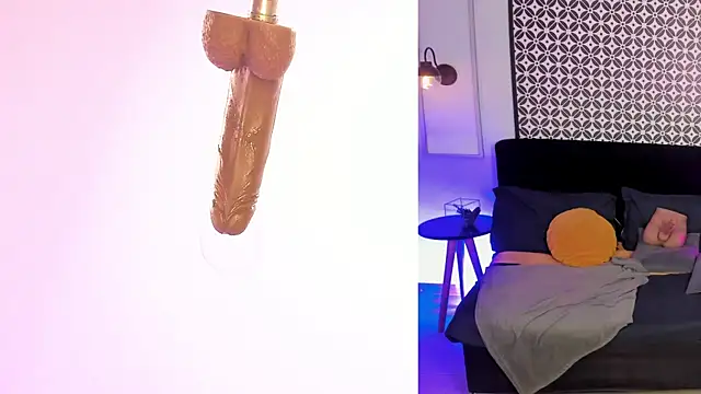 Amber_gold_ webcam