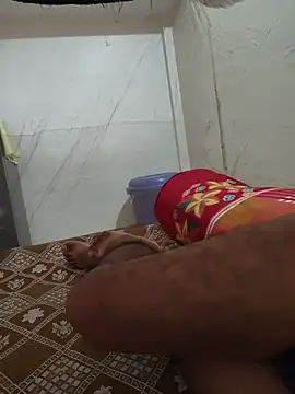 indian_cheesy-boss (Ask my age) - FLASH STALE CHEESY  DICK