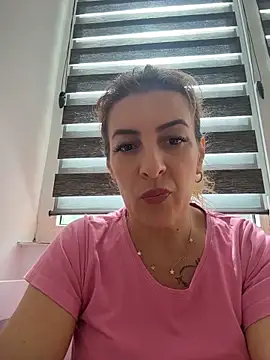 Hot-Milf4U webcam